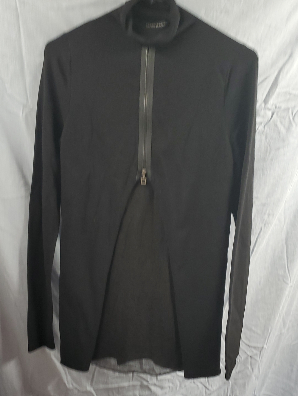 Sarah Pacini Black Long-Sleeve Zip Front Top